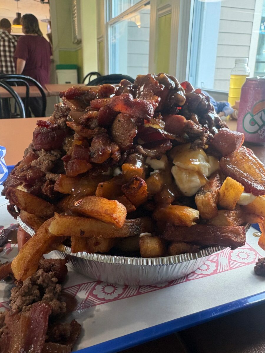 Poutine de Aux Délices Du Mont - Photo prise par Virginie Gauvin-Castonguay