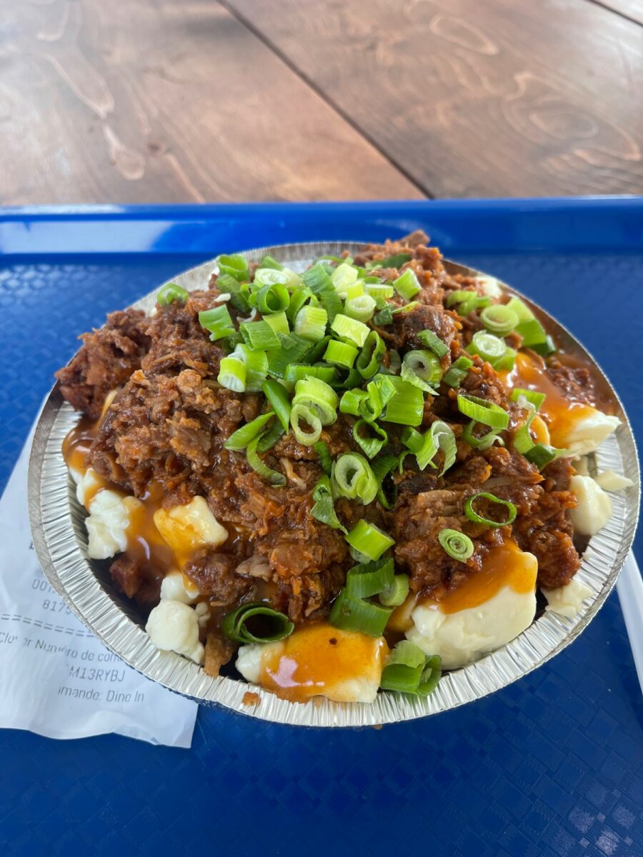 Poutine de Halte-Bouffe - Photo prise par Alex Grondin