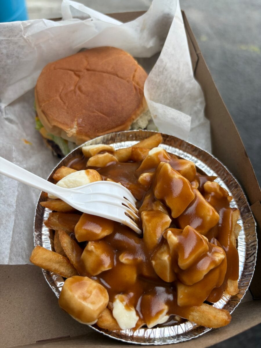 Poutine de Casse-Croute Buffet Du Nord - Photo prise par Jean-Nicolas Turcotte