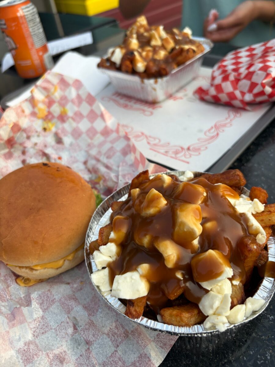 Poutine de Casse Croute La Fringale Glacée - Photo prise par Jean-Nicolas Turcotte