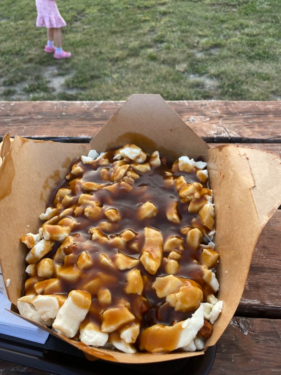 Poutine de Lait Charbonneau - Photo prise par Justin Mailhot