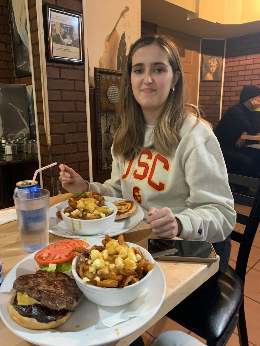 Poutine de Restaurant Chez Claudette - Photo prise par albert luneau-laterreur