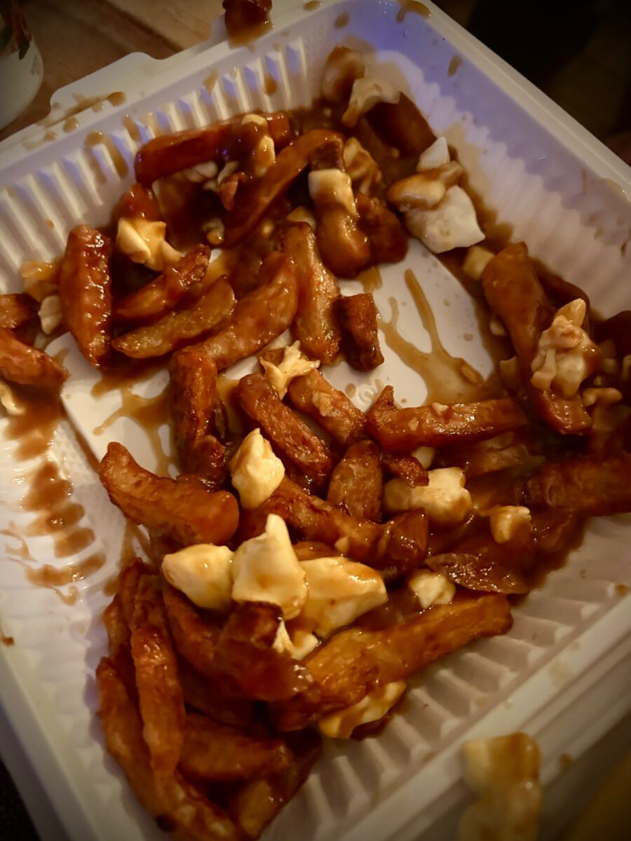 Poutine de Restaurant La Belle Province - Photo prise par Shad Gagnon