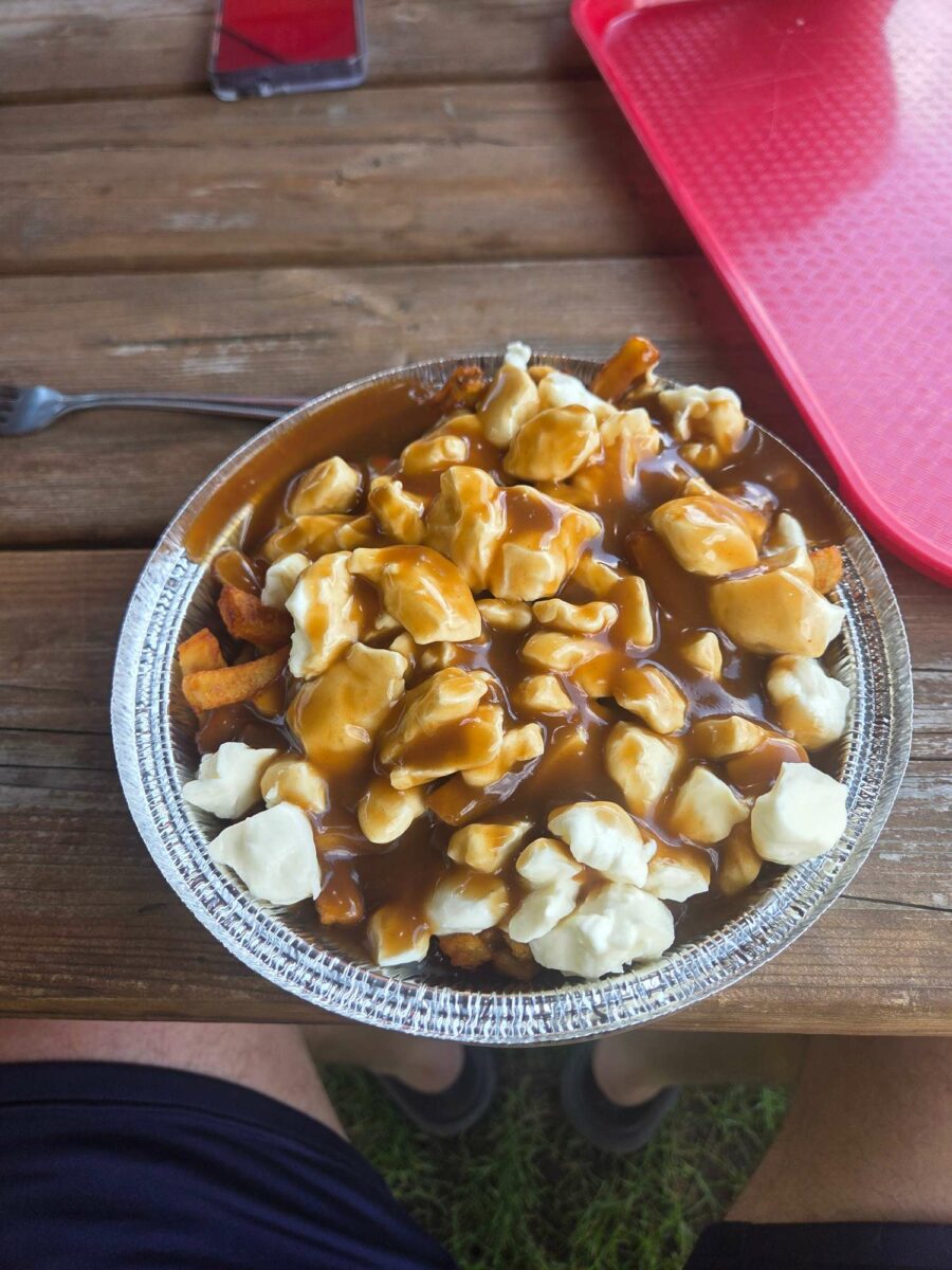 Poutine de Casse-Croûte La Rencontre - Photo prise par alexandre lahaie