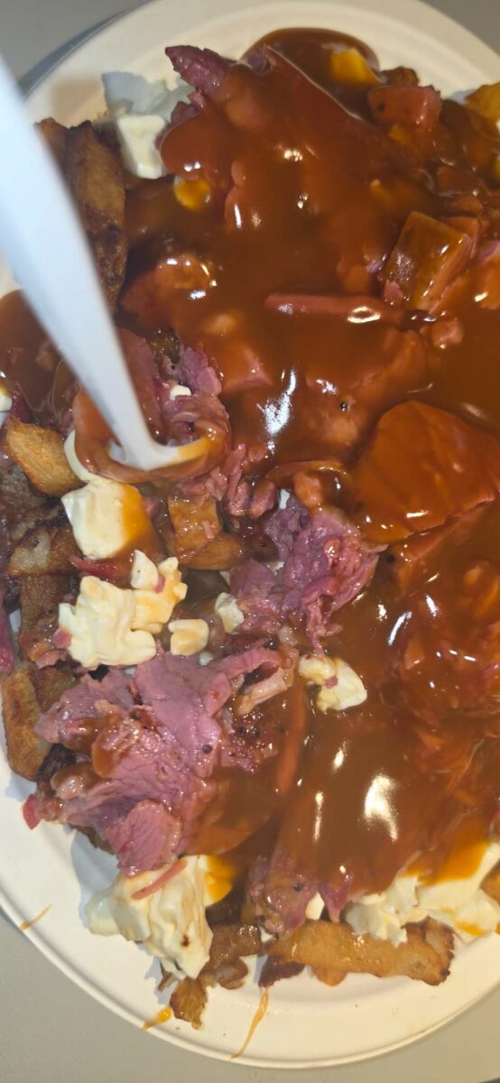 Poutine de Chez Théo - Photo prise par tommy Genereux