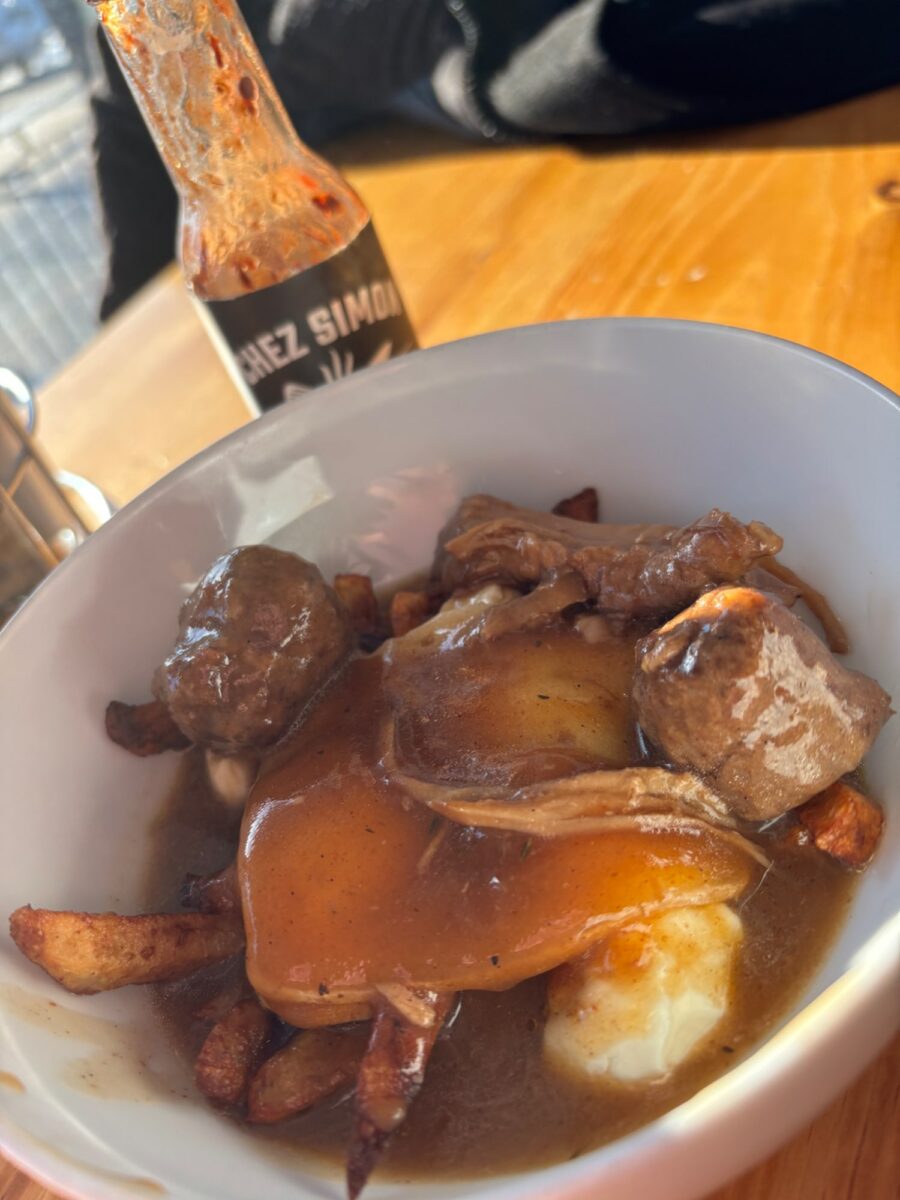 Poutine de Chez Simon Cantine Urbaine - Photo prise par Shad Gagnon