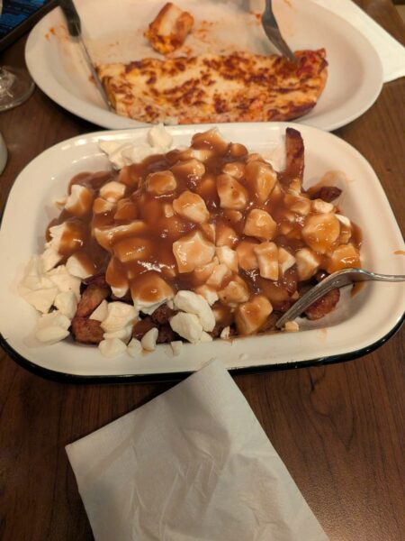 restaurant gros loup/crabtree pizzeria