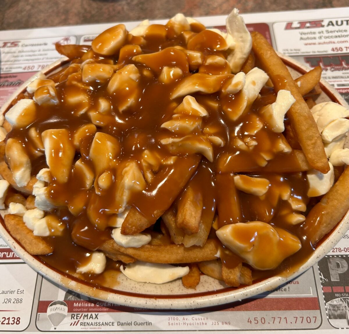 Poutine de Cantine Sainte-Rosalie - Photo prise par Mario Allard
