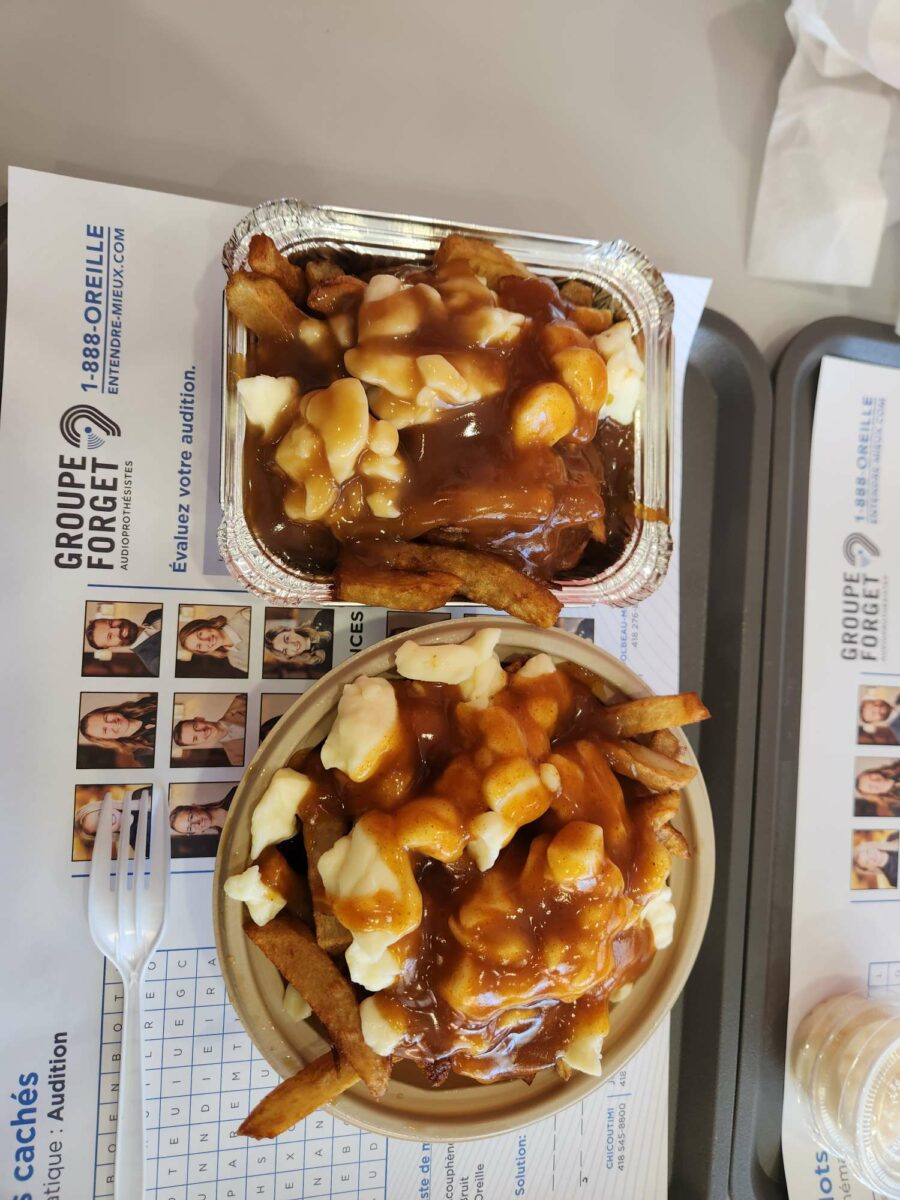 Poutine de Le P&rsquo;tit St-Do - Photo prise par Manero Romano