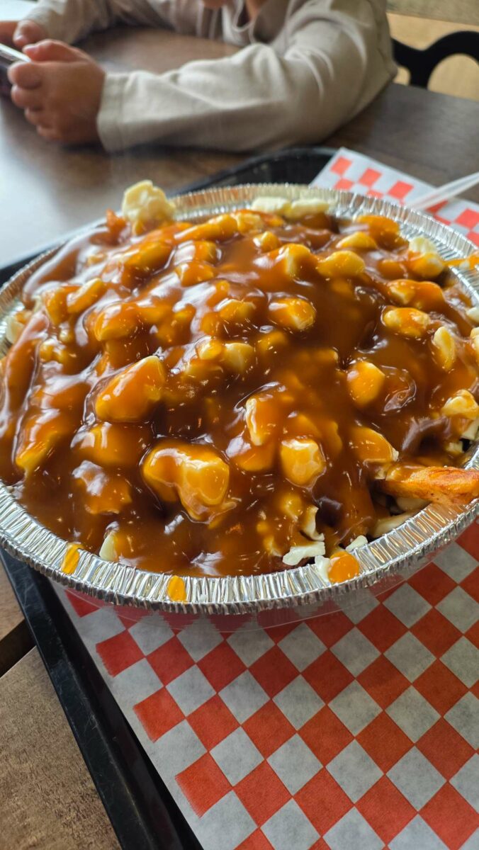 Poutine de Le casse-croûte 343 - Photo prise par Saniye Emec
