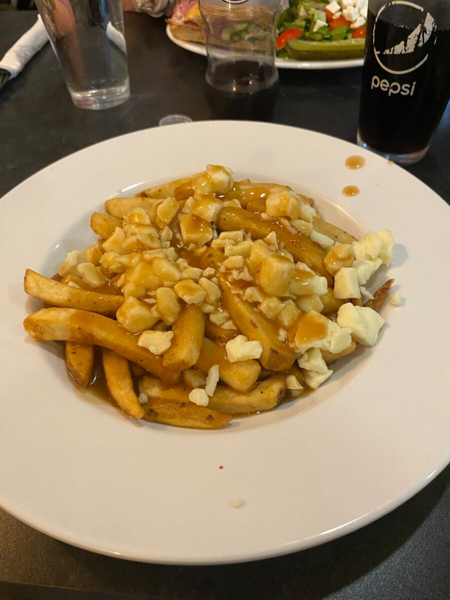 Poutine de Bygs Smoked Meat Mascouche - Photo prise par Justin Mailhot