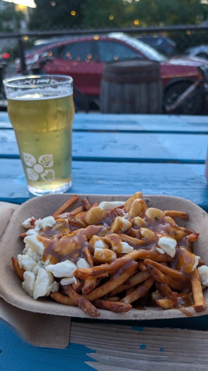 Poutine de 4 Origines – Microbrasserie / Taproom & Bottleshop - Photo prise par Stéphane Blais