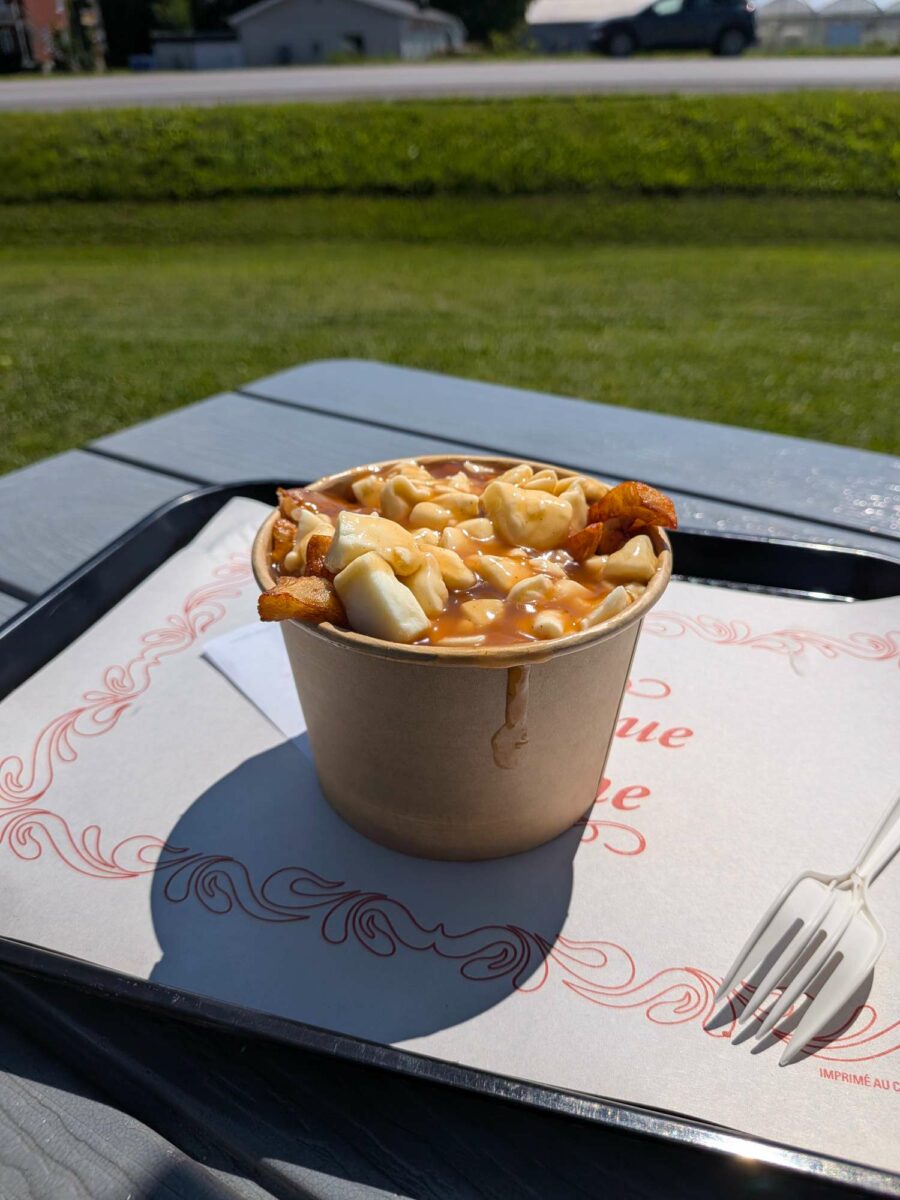 Poutine de Lafortune – Traiteur / Casse-croûte / Crèmerie - Photo prise par Jean-Philippe Leduc