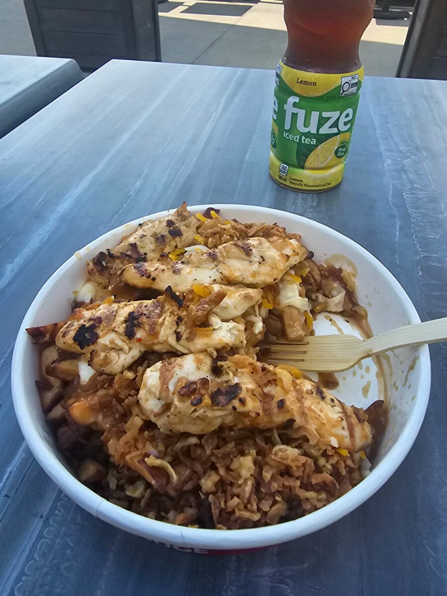 Poutine de Poulet Rouge - Photo prise par Christine Perrier