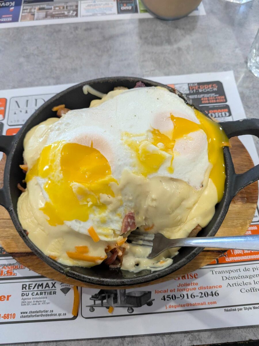 Poutine de Restaurant Tout En N&rsquo;Oeuf - Photo prise par Jean-Philippe Leduc